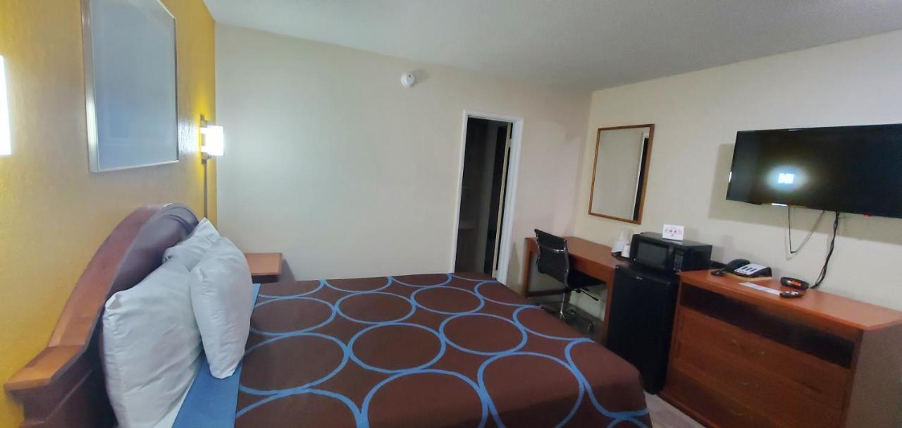 American Inn Motel 프랫 외부 사진