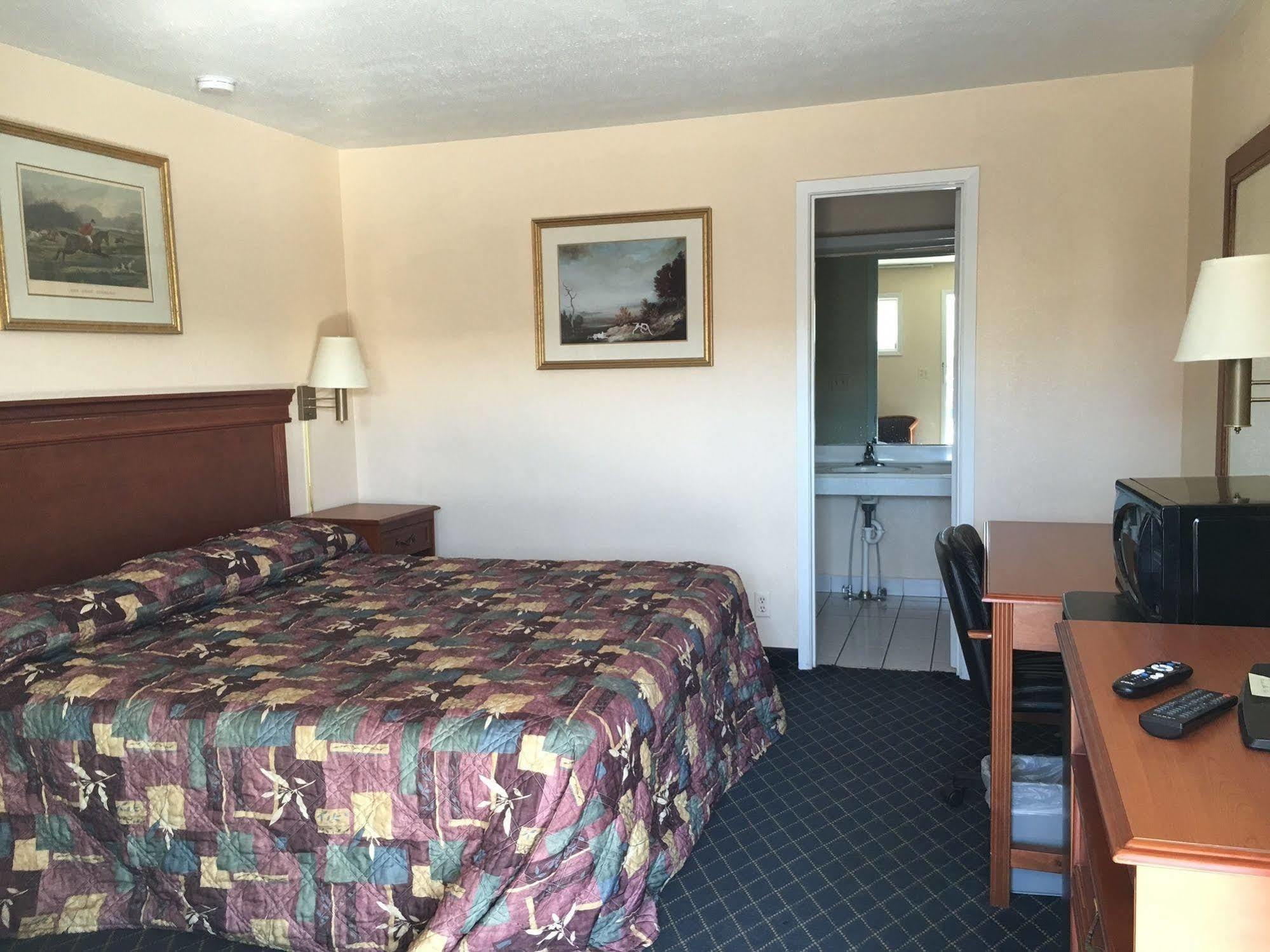 American Inn Motel 프랫 외부 사진