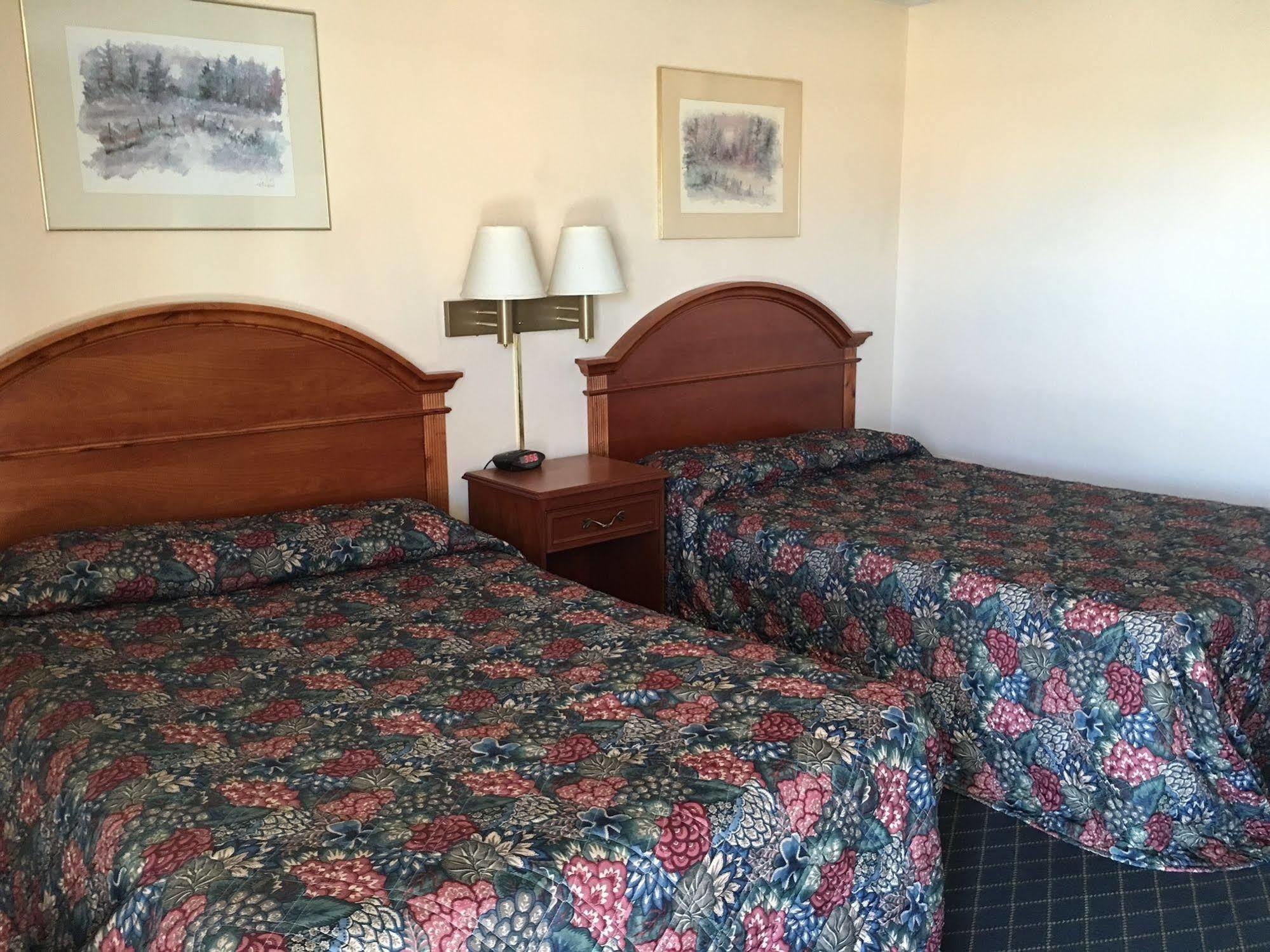 American Inn Motel 프랫 외부 사진